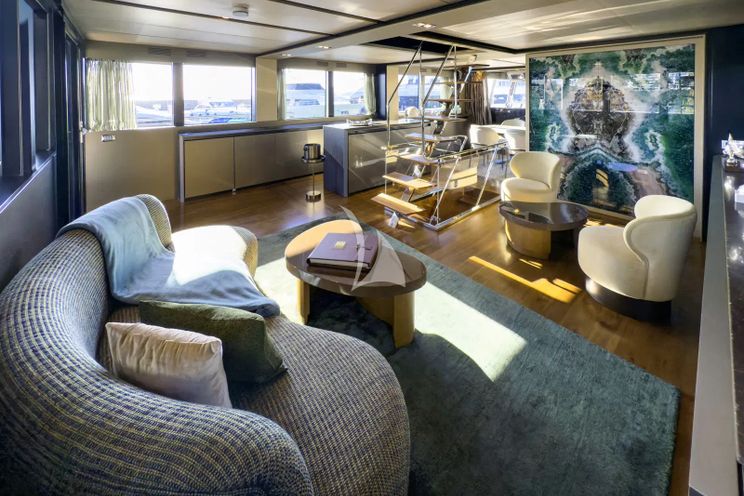 Charter Yacht KOKONUT`S WALLY - Wally 86 - 4 Cabins - Cannes - Monaco - St. Tropez - French Riviera