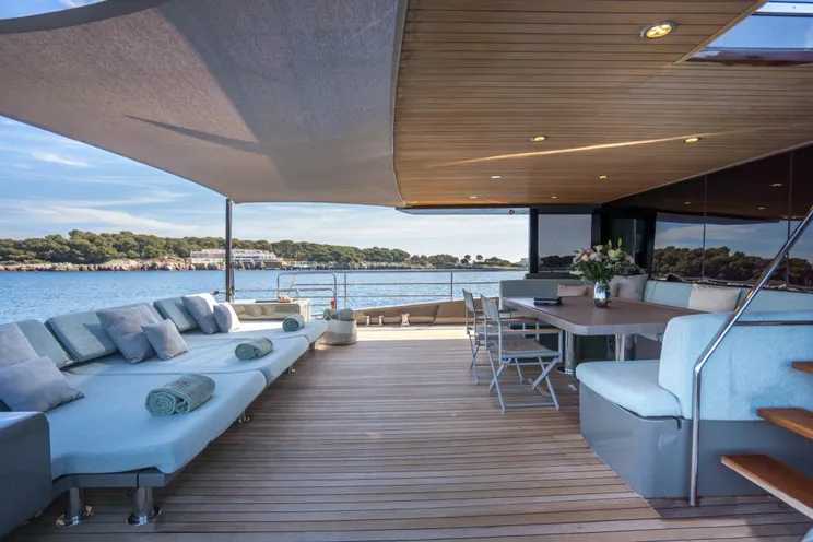 Charter Yacht KOKONUT`S WALLY - Wally 86 - 4 Cabins - Cannes - Monaco - St. Tropez - French Riviera