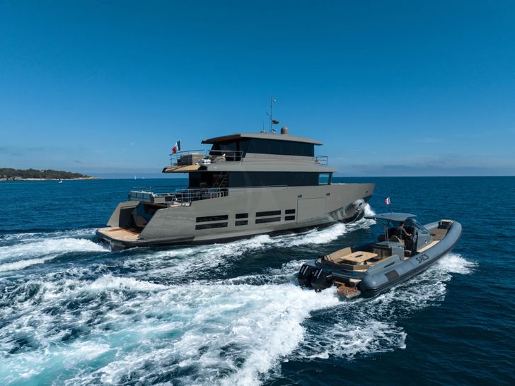 KOKONUTS WALLY KOKONUTS WALLY