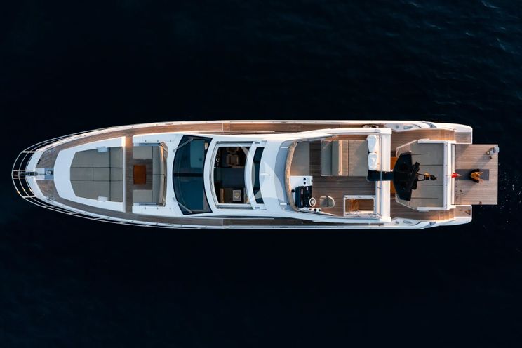 Charter Yacht KOMODO - Azimut S7 - 3 Cabins - Palma - Mallorca - Ibiza - Balearics - Spain