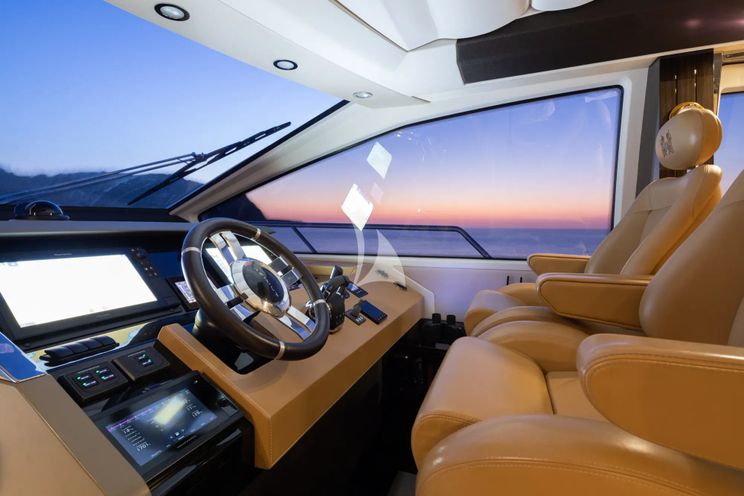 Charter Yacht KOMODO - Azimut S7 - 3 Cabins - Palma - Mallorca - Ibiza - Balearics - Spain