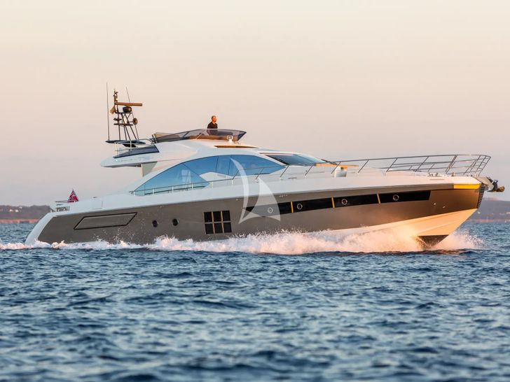 KOMODO Azimut S7 - cruising KOMODO Azimut S7 - cruising