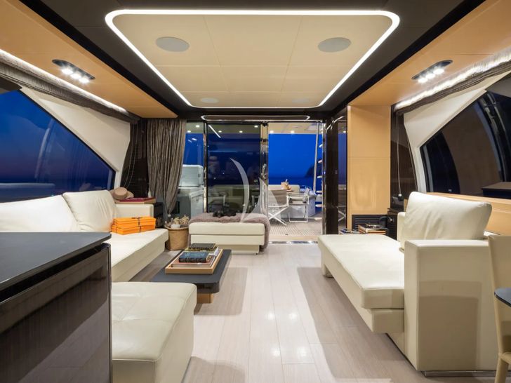 KOMODO Azimut S7 - saloon KOMODO Azimut S7 - saloon