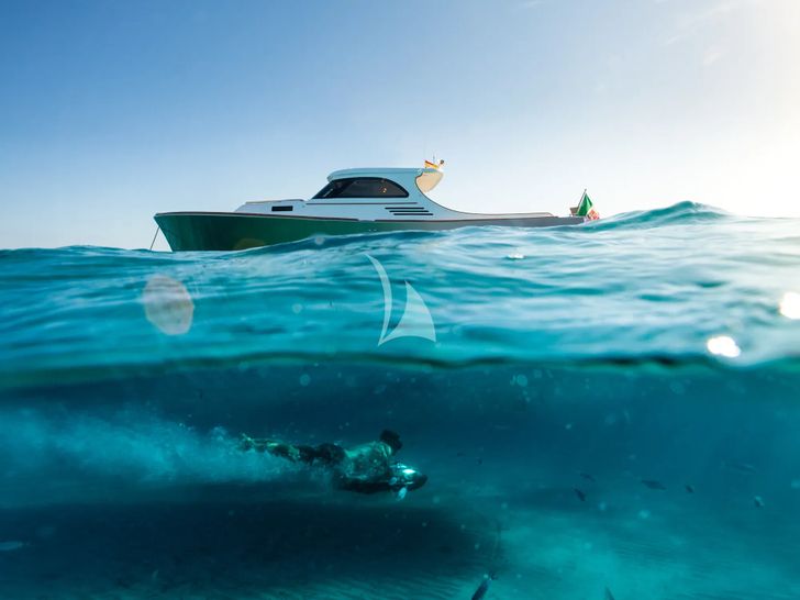 KOMODO Azimut S7 - water activities KOMODO Azimut S7 - water activities