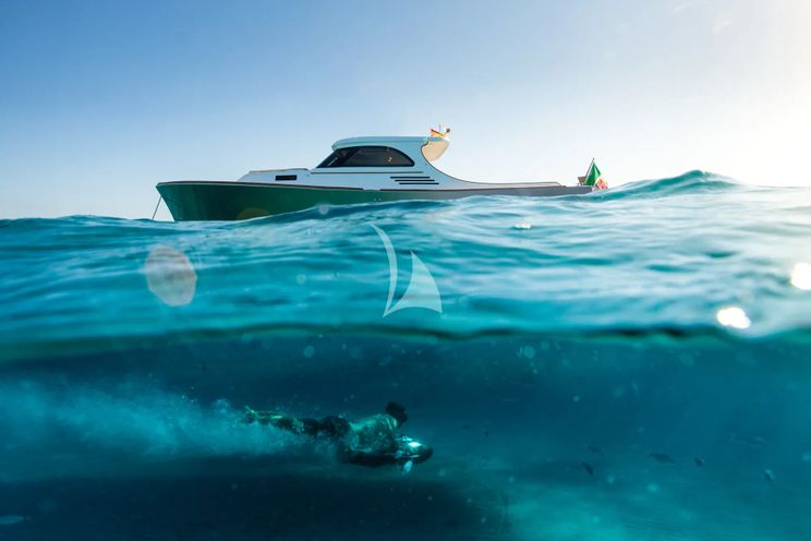 Charter Yacht KOMODO - Azimut S7 - 3 Cabins - Palma - Mallorca - Ibiza - Balearics - Spain