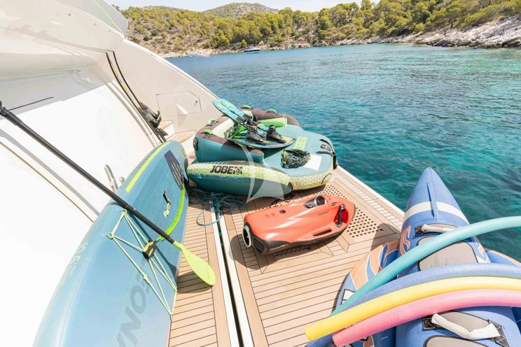 Charter Yacht KOUKLES - Azimut 30m - 4 Cabins - Athens - Hydra - Mykonos