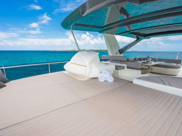 KUDU Ferretti Yacht 750 flybridge sun beds KUDU Ferretti Yacht 750 flybridge sun beds