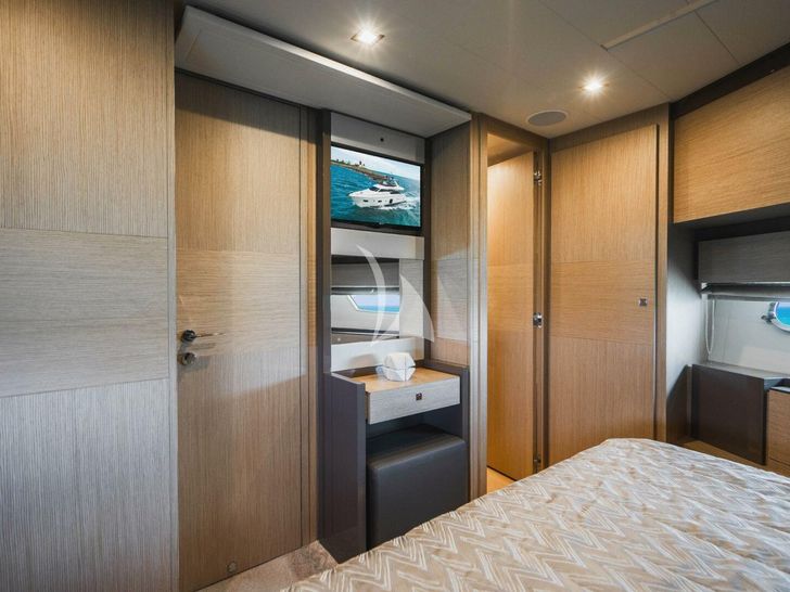 KUDU Ferretti Yacht 750 master cabin vanity unit and TV KUDU Ferretti Yacht 750 master cabin vanity unit and TV