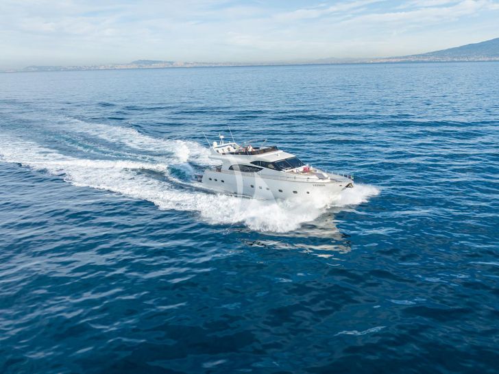 LA CHICCA 1998 Benetti 23m - cruising LA CHICCA 1998 Benetti 23m - cruising