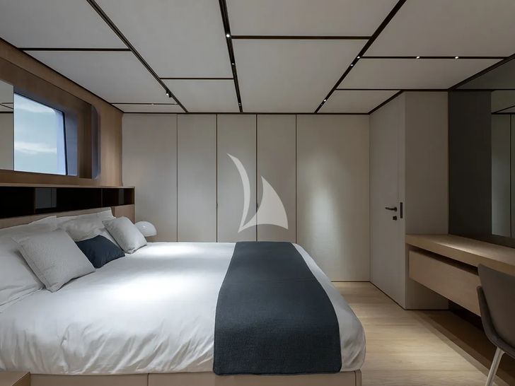 LA LA LAND Guest 2 LA LA LAND Guest 2