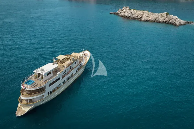 Charter Yacht LA PERLA - Belena 40m - 8 Cabins - Trogir - Hvar - Dubrovnik