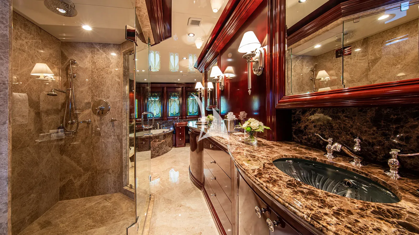 DIRT POOR Trinity 161 - master cabin bathroom