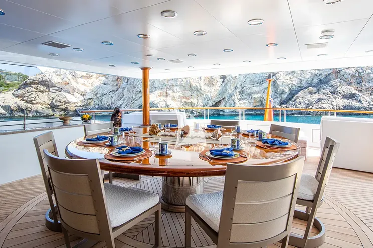 Charter Yacht DIRT POOR - Trinity 161 - 5 Cabins - Nassau - Exumas - Bahamas