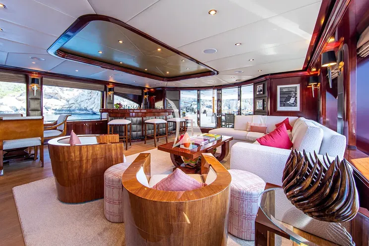 Charter Yacht DIRT POOR - Trinity 161 - 5 Cabins - Nassau - Exumas - Bahamas