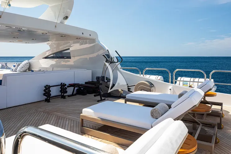 Charter Yacht DIRT POOR - Trinity 161 - 5 Cabins - Nassau - Exumas - Bahamas