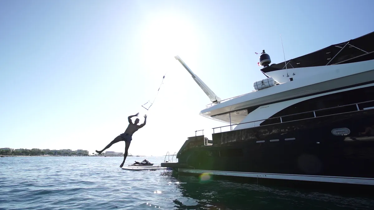 Charter Yacht LADY AMANDA - Guy Couach 30m - 4 Cabins - Cannes - St Tropez - Nice - Antibes - Monaco - French Riviera