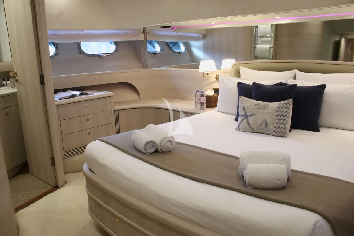 Charter Yacht LADY AMANDA - Guy Couach 30m - 4 Cabins - Cannes - St Tropez - Nice - Antibes - Monaco - French Riviera
