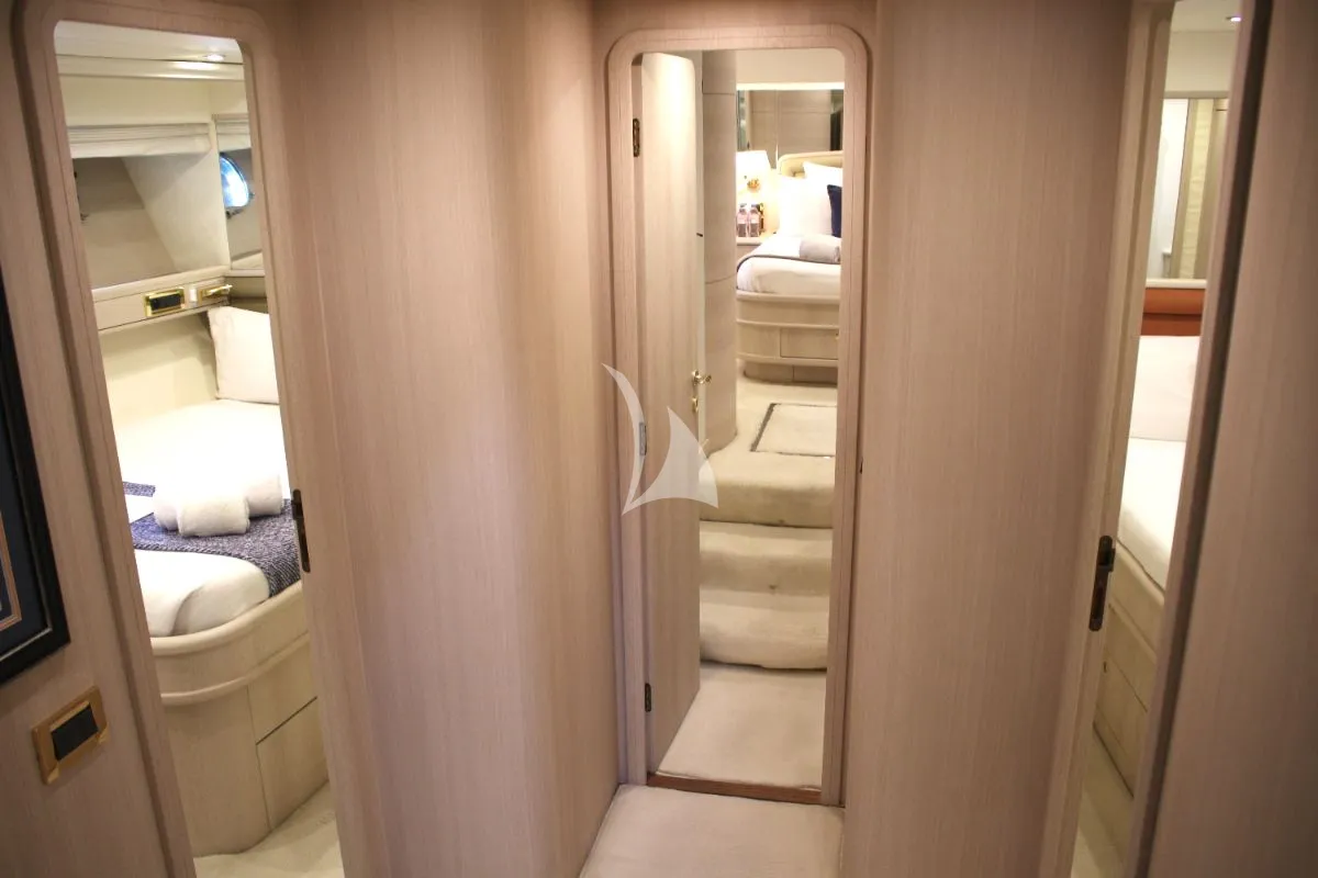 Charter Yacht LADY AMANDA - Guy Couach 30m - 4 Cabins - Cannes - St Tropez - Nice - Antibes - Monaco - French Riviera