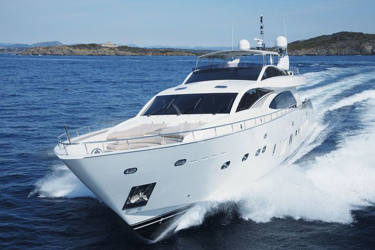 Charter Yacht LADY EMMA - Couach 3300 Fly - 4 Cabins - Cannes - St Tropez - Monaco - Nice - French Riviera