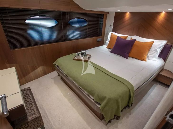 LADY ISABELA Princess 77 - VIP cabin 2 LADY ISABELA Princess 77 - VIP cabin 2