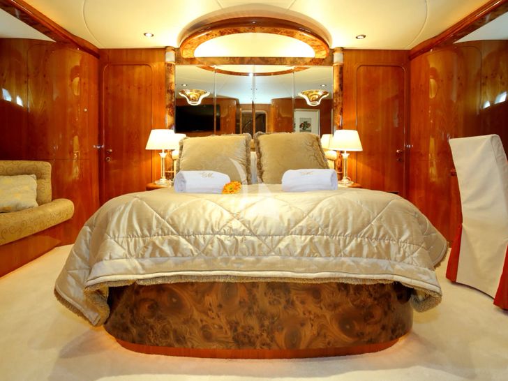 LADY MARCELLE Horizon Elegance 88 - VIP cabin LADY MARCELLE Horizon Elegance 88 - VIP cabin