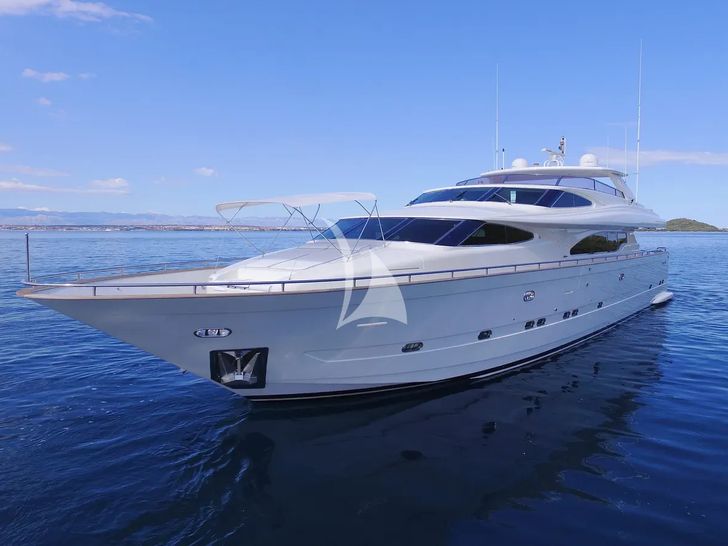 LADY MARCELLE Horizon Elegance 88 - bow view LADY MARCELLE Horizon Elegance 88 - bow view