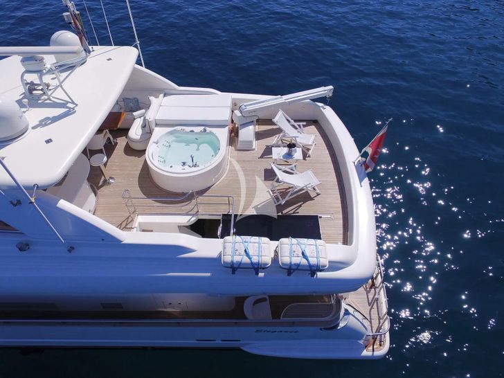 LADY MARCELLE Horizon Elegance 88 - flybridge aft LADY MARCELLE Horizon Elegance 88 - flybridge aft