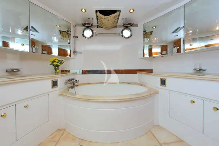 Charter Yacht LADY MARCELLE - Horizon Elegance 88 - 4 Cabins - Dubrovnik - Split - Hvar - Croatia