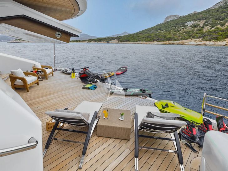 LADY VERA Nobiskrug 73m - water toys LADY VERA Nobiskrug 73m - water toys