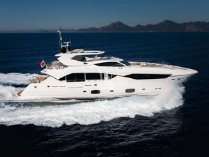 LADY VOLANTIS - Sunseeker 115 Sports Yacht - 5 Cabins - Cannes - Monaco - St Tropez - French Riviera