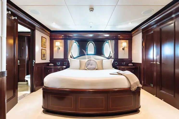 Charter Yacht LADY BETH - Newcastle 5500 - 6 Cabins - St Martin - St Barths - Leewards - Caribbean