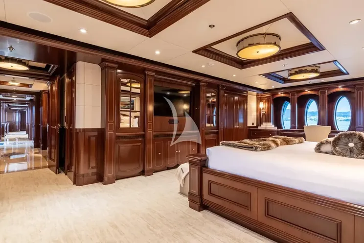 Charter Yacht LADY BETH - Newcastle 5500 - 6 Cabins - St Martin - St Barths - Leewards - Caribbean