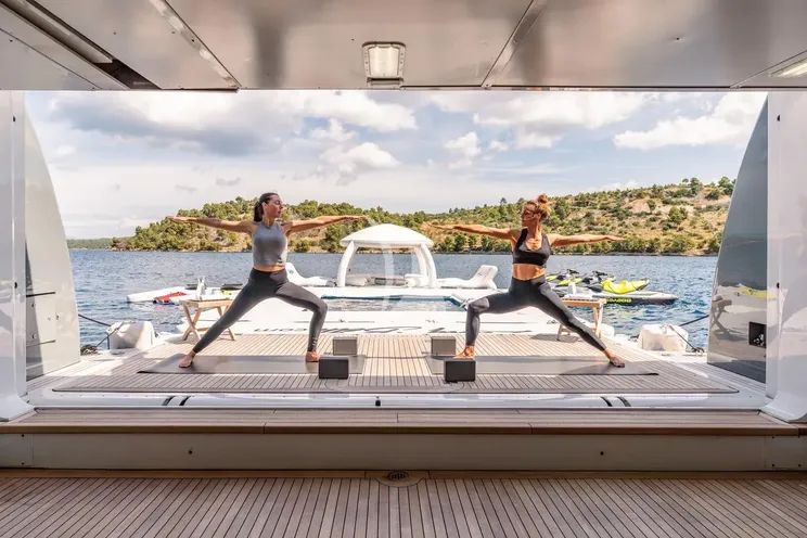 Charter Yacht LADY BETH - Newcastle 5500 - 6 Cabins - St Martin - St Barths - Leewards - Caribbean