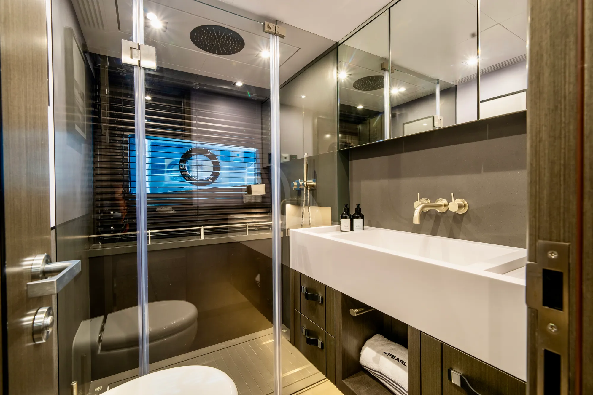 Charter Yacht LADY B II - Pearl 95 - 5 Cabins - Portals - Mallorca - Palma - Ibiza - Balearic Islands - Spain