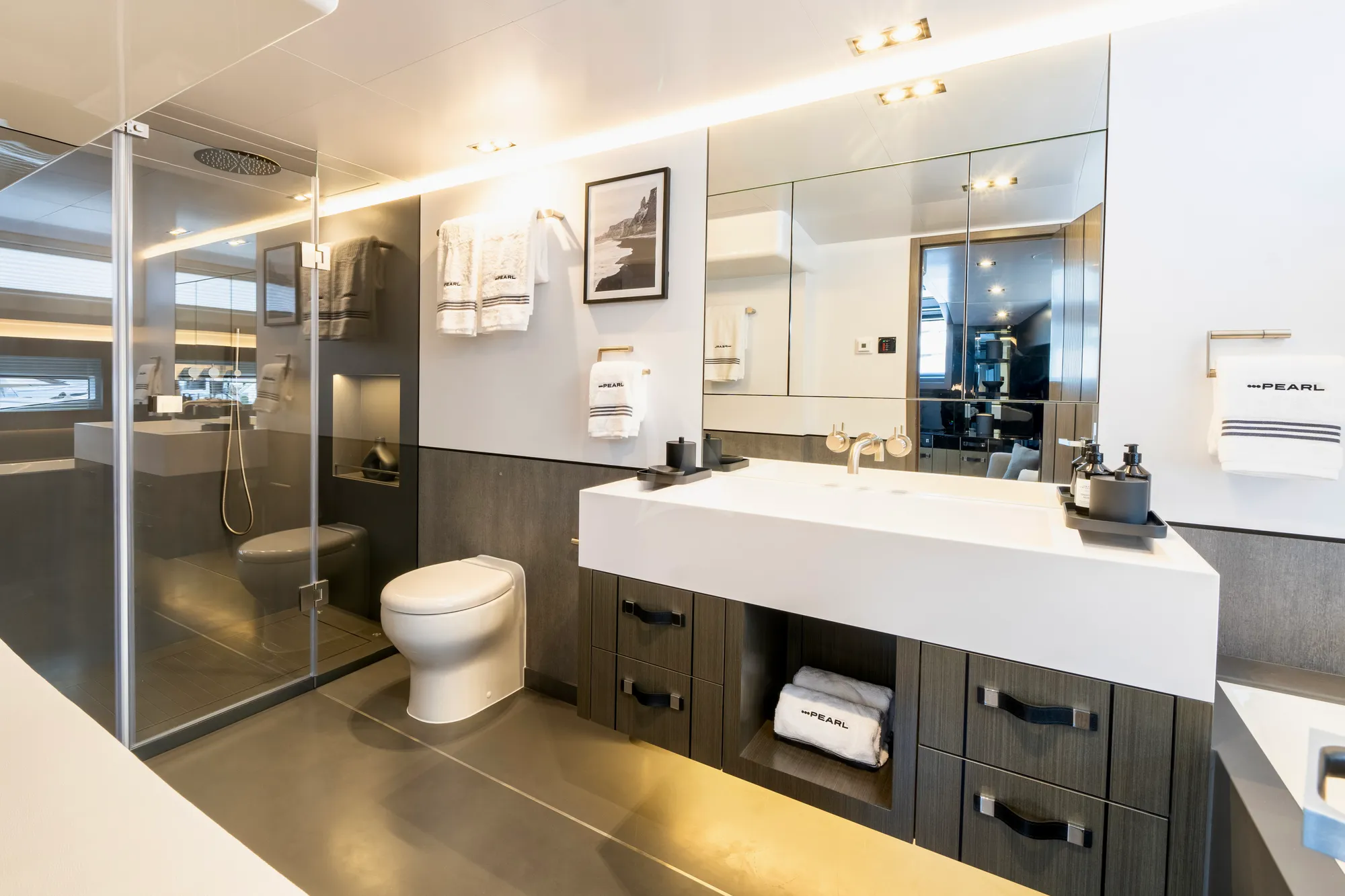 Charter Yacht LADY B II - Pearl 95 - 5 Cabins - Portals - Mallorca - Palma - Ibiza - Balearic Islands - Spain