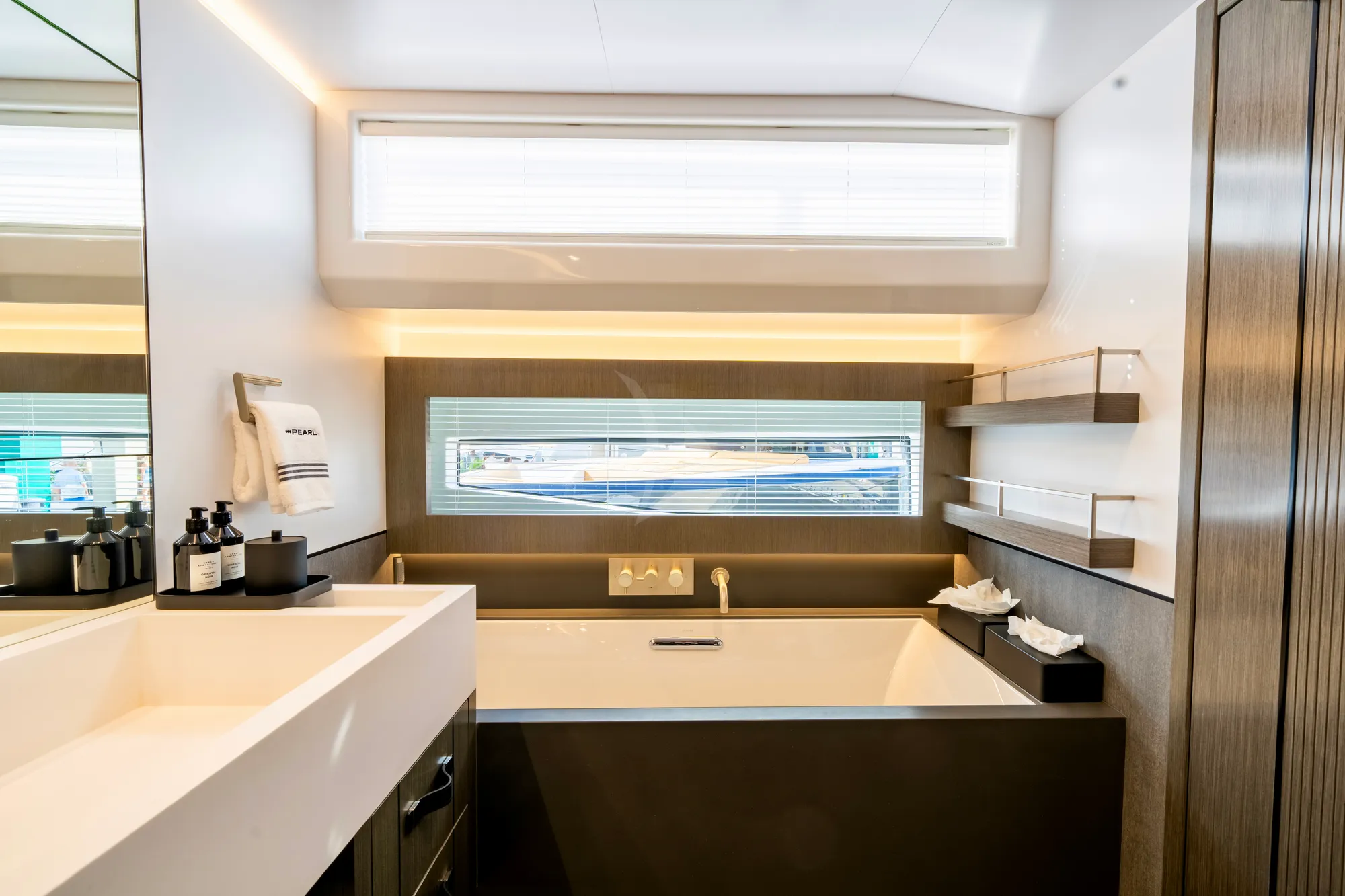 Charter Yacht LADY B II - Pearl 95 - 5 Cabins - Portals - Mallorca - Palma - Ibiza - Balearic Islands - Spain