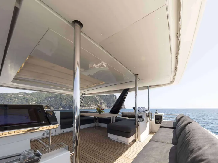 LADY C Lagoon 630 - flybridge LADY C Lagoon 630 - flybridge