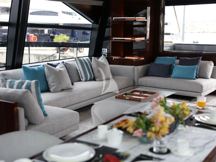 LADY DB Riva 88 Folgore - saloon LADY DB Riva 88 Folgore - saloon