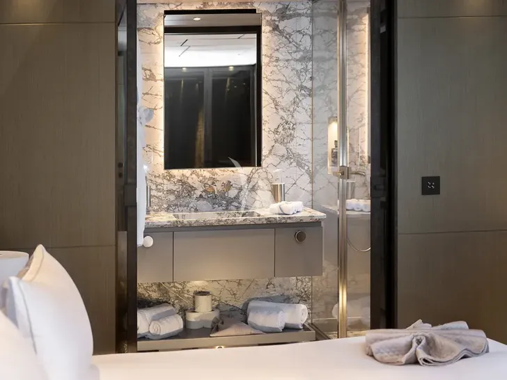 LADY DIA Ferretti Custom Line 140 - VIP cabin 4 bathroom LADY DIA Ferretti Custom Line 140 - VIP cabin 4 bathroom