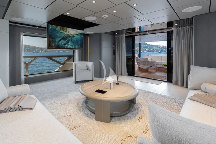 Charter Yacht LADY DIA - Ferretti Custom Line 140 - 5 Cabins - Cannes - St Tropez - Nice - Antibes - French Riviera