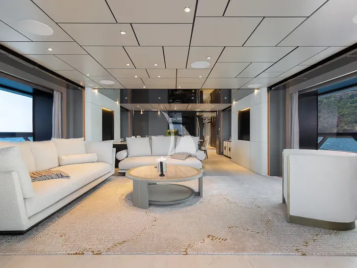 LADY DIA Ferretti Custom Line 140 - main saloon LADY DIA Ferretti Custom Line 140 - main saloon