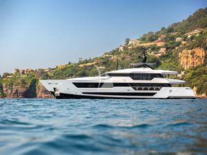 LADY DIA - Ferretti Custom Line 140 - 5 Cabins - Cannes - St Tropez - Nice - Antibes - French Riviera LADY DIA - Ferretti Custom Line 140 - 5 Cabins - Cannes - St Tropez - Nice - Antibes - French Riviera