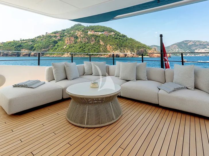 LADY DIA Ferretti Custom Line 140 - sky deck aft lounge LADY DIA Ferretti Custom Line 140 - sky deck aft lounge