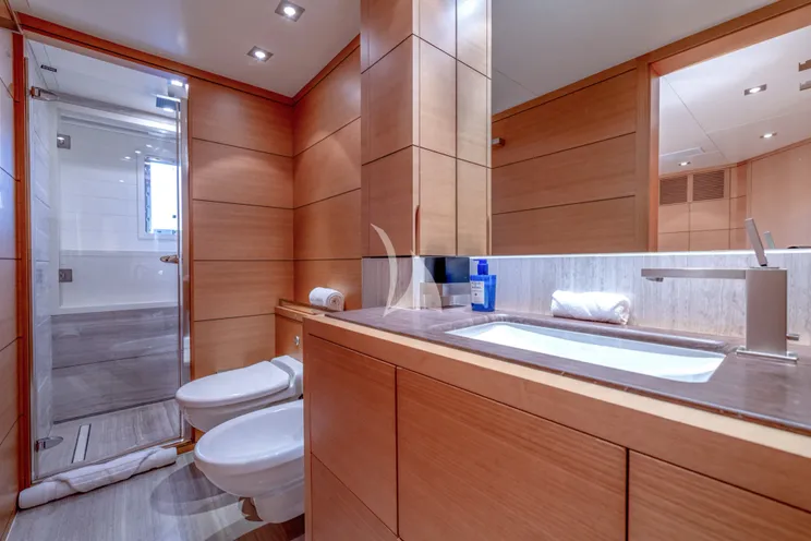 Charter Yacht LADY H - Benetti Classic 121 - 5 Cabins - Nassau - Exumas - Bahamas