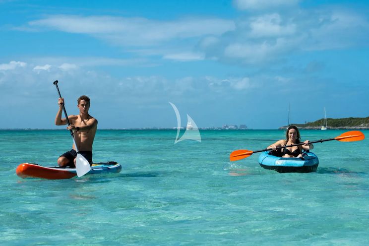 Charter Yacht LADY H - Benetti Classic 121 - 5 Cabins - Nassau - Exumas - Bahamas