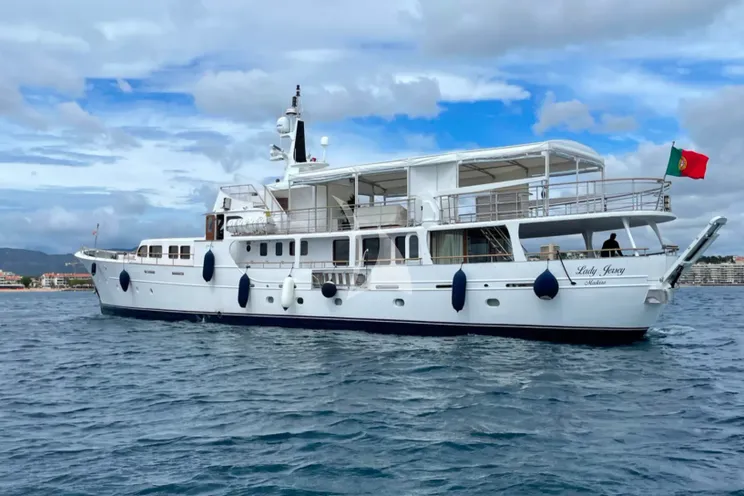 Charter Yacht LADY JERSEY - Abeking and Rasmussen 36m - 5 Cabins - Cannes - Antibes - St Tropez - Nice - French Riviera - Monaco