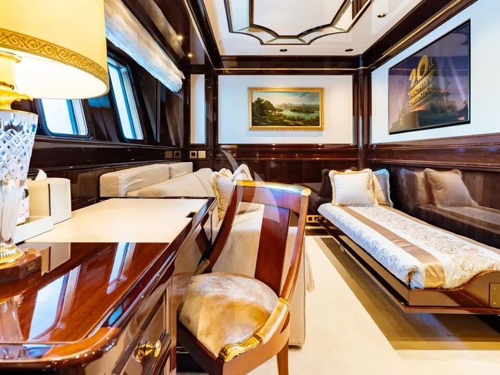 LADY LENA Sanlorenzo 52 - VIP cabin 2 lounge LADY LENA Sanlorenzo 52 - VIP cabin 2 lounge