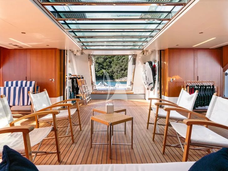 LADY LENA Sanlorenzo 52 - beach club interior LADY LENA Sanlorenzo 52 - beach club interior