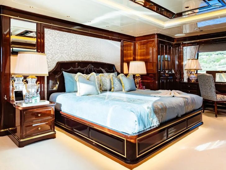 LADY LENA Sanlorenzo 52 - master cabin LADY LENA Sanlorenzo 52 - master cabin