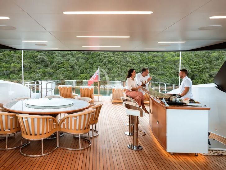 LADY LENA Sanlorenzo 52 - sundeck bar and dining area LADY LENA Sanlorenzo 52 - sundeck bar and dining area